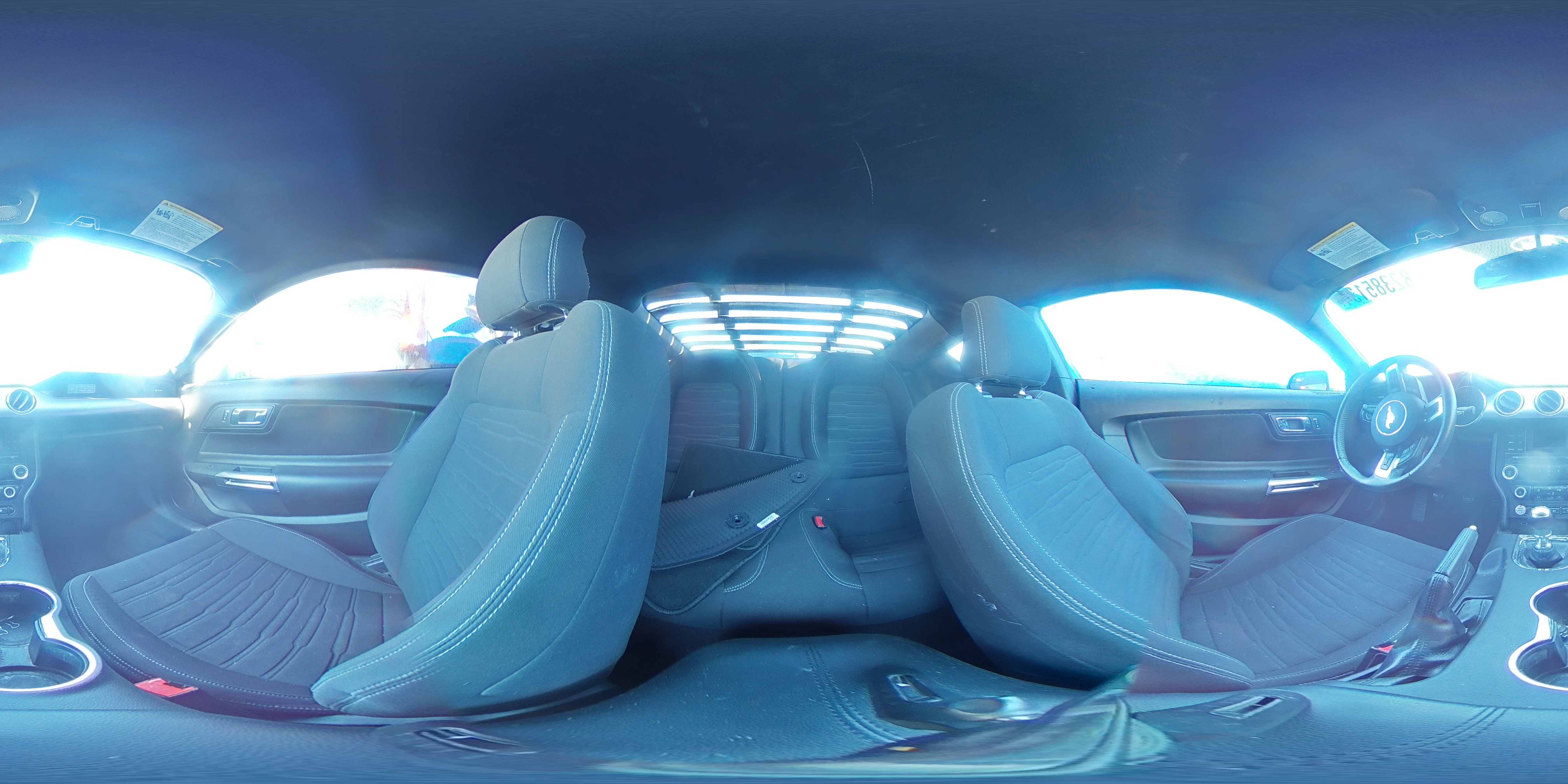 2015 Ford Mustang - Image 13