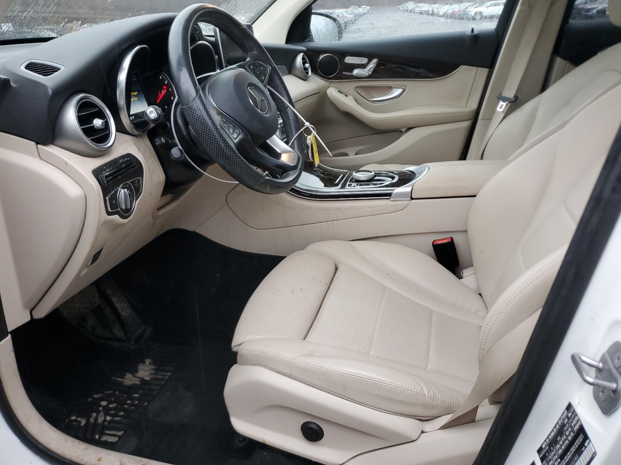 2018 Mercedes-Benz GLC - Image 7