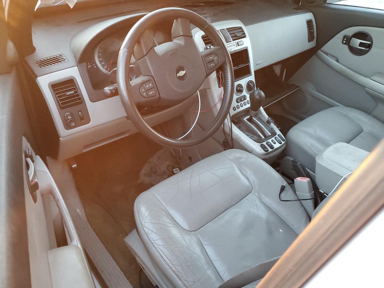 2005 Chevrolet Equinox - Image 8