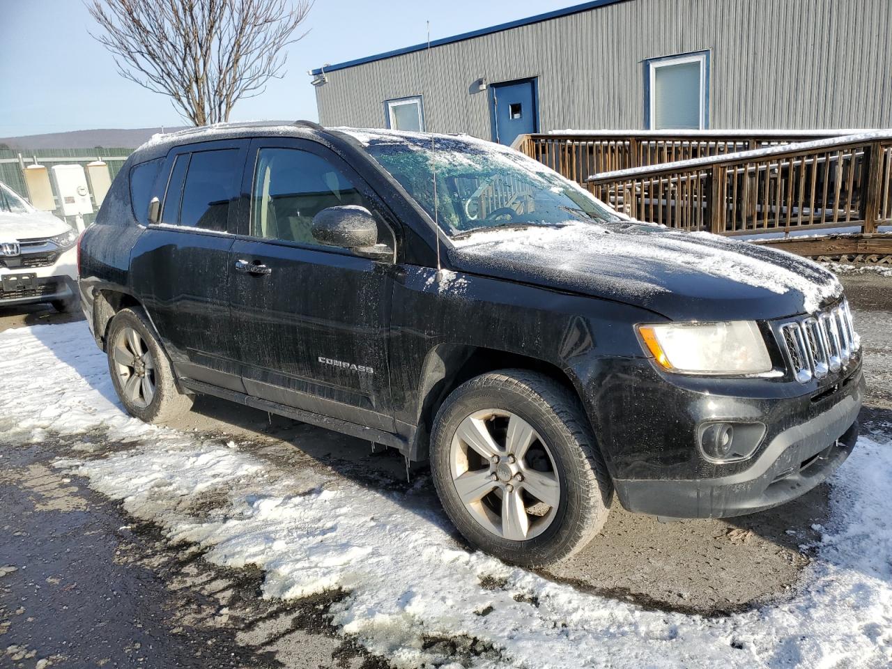 VIN 1C4NJDEB3DD222728 2013 JEEP COMPASS no.4