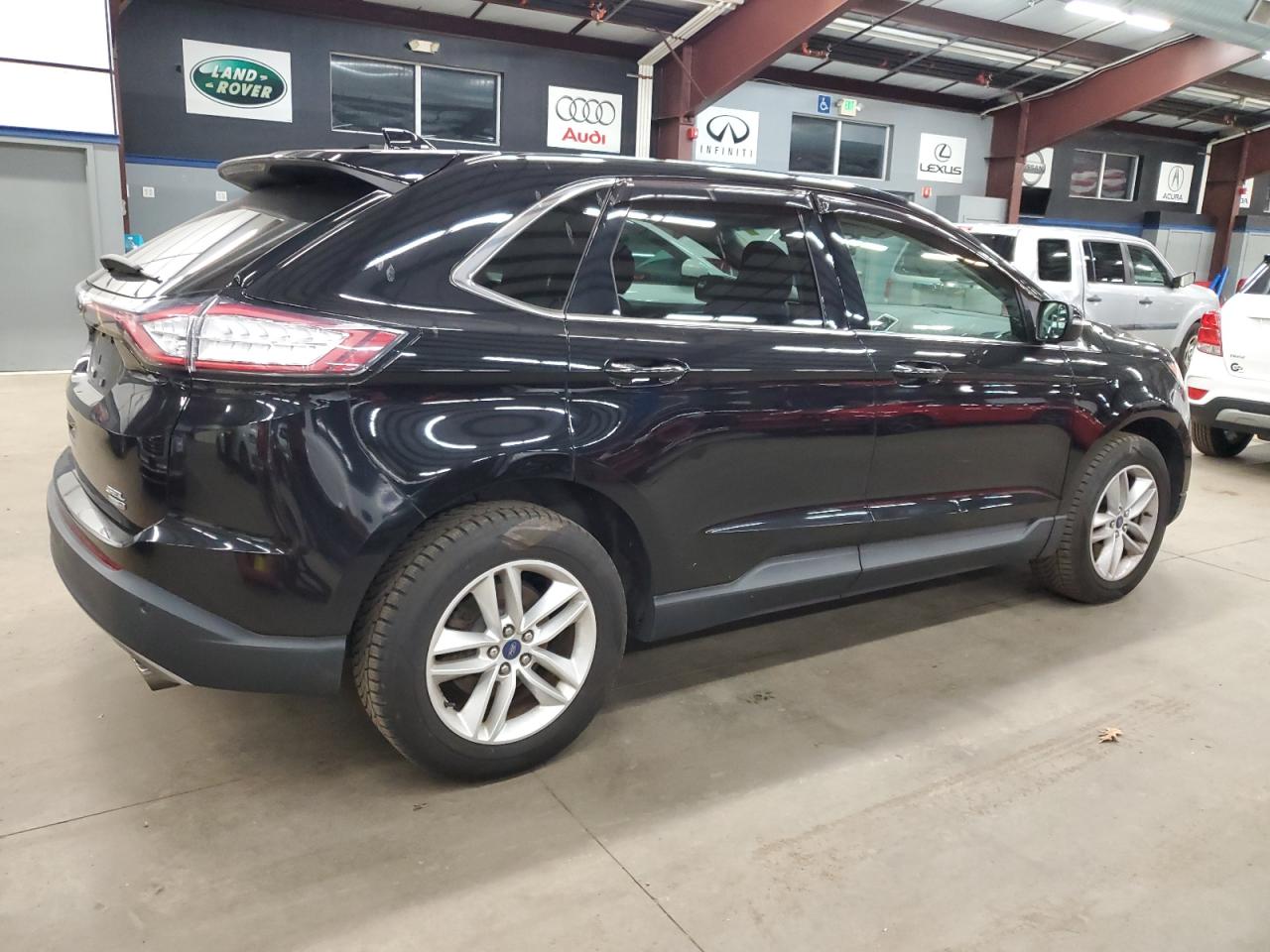 2017 Ford Edge - Image 3
