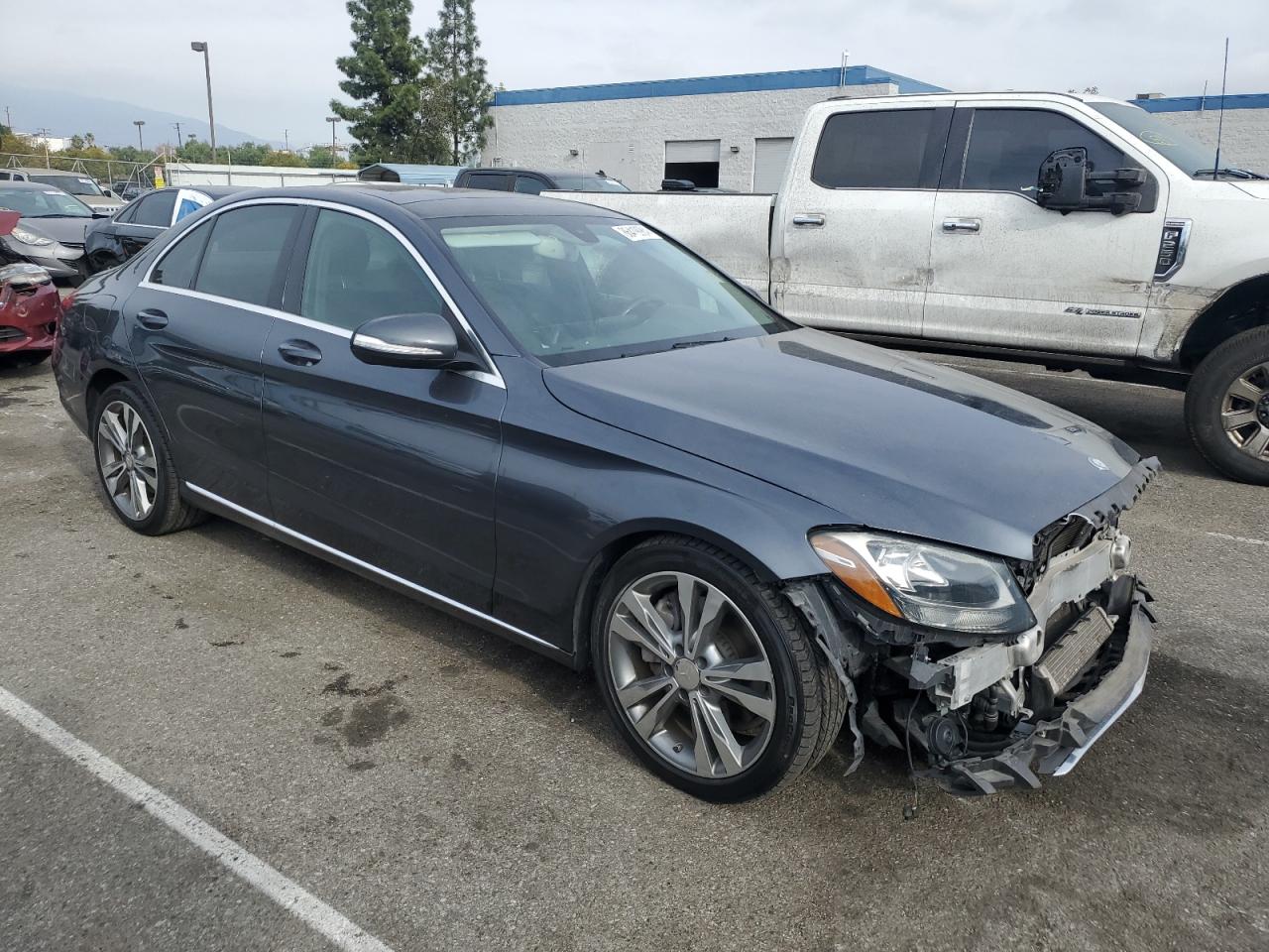 VIN 55SWF4JB1FU091644 2015 MERCEDES-BENZ C-CLASS no.4