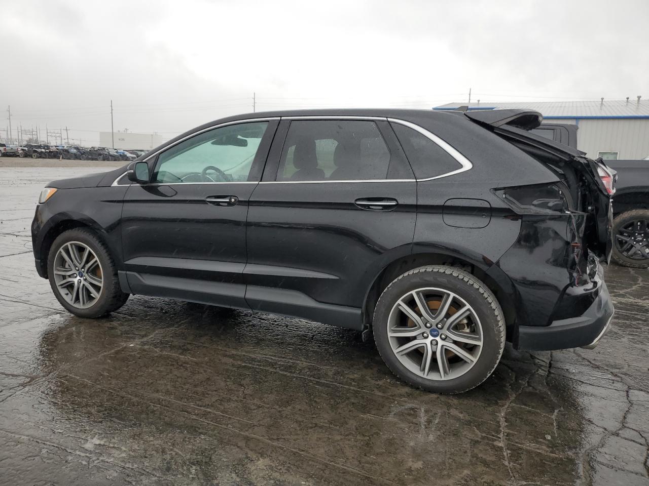 2021 Ford Edge - Image 2