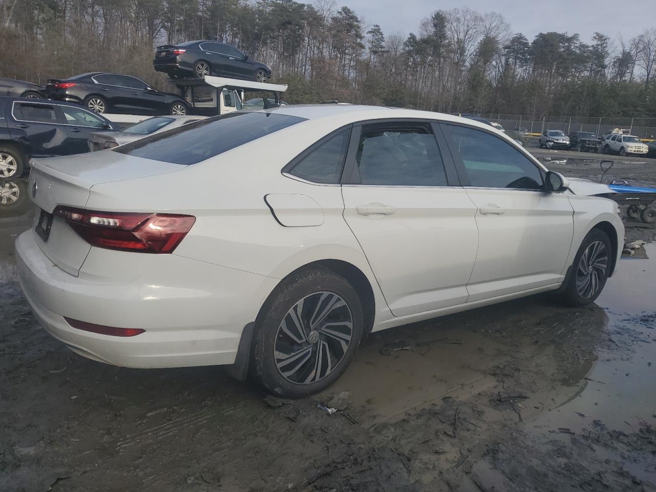 2020 Volkswagen Jetta - Image 3
