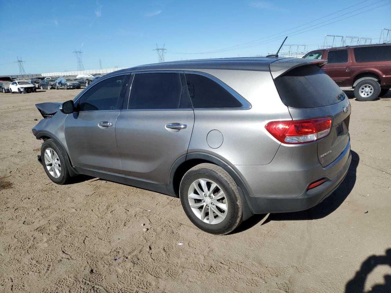 VIN 5XYPG4A38GG186515 2016 KIA SORENTO no.2