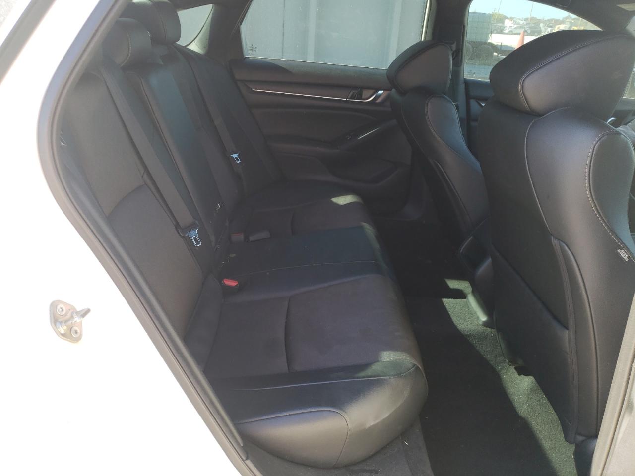 2019 Honda Accord - Image 10