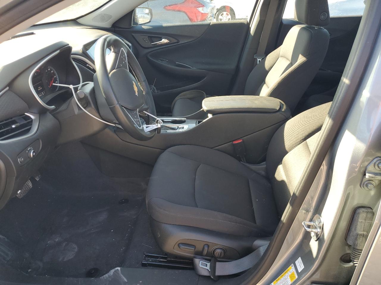 2023 Chevrolet Malibu - Image 7