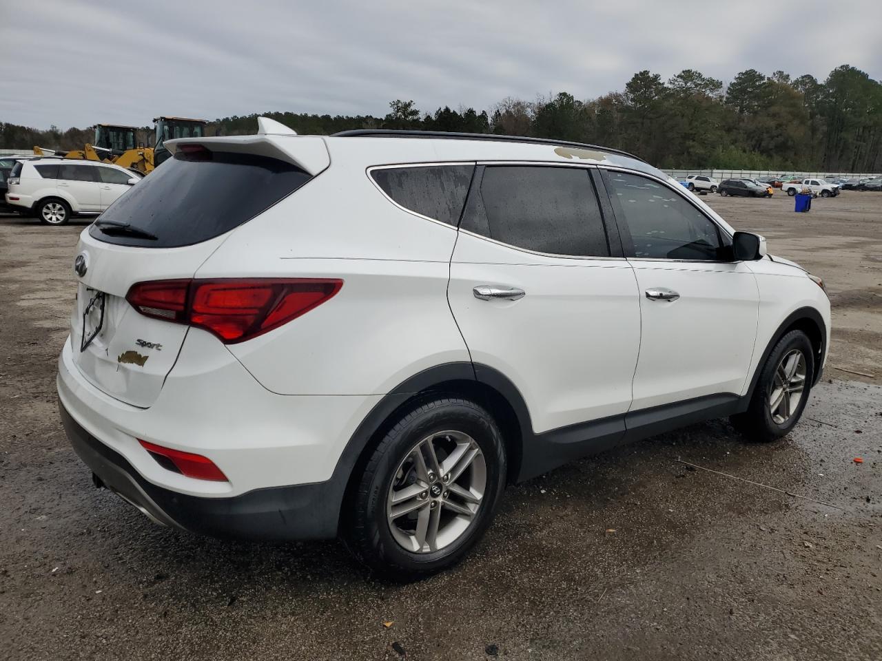 2018 Hyundai Santa Fe - Image 3
