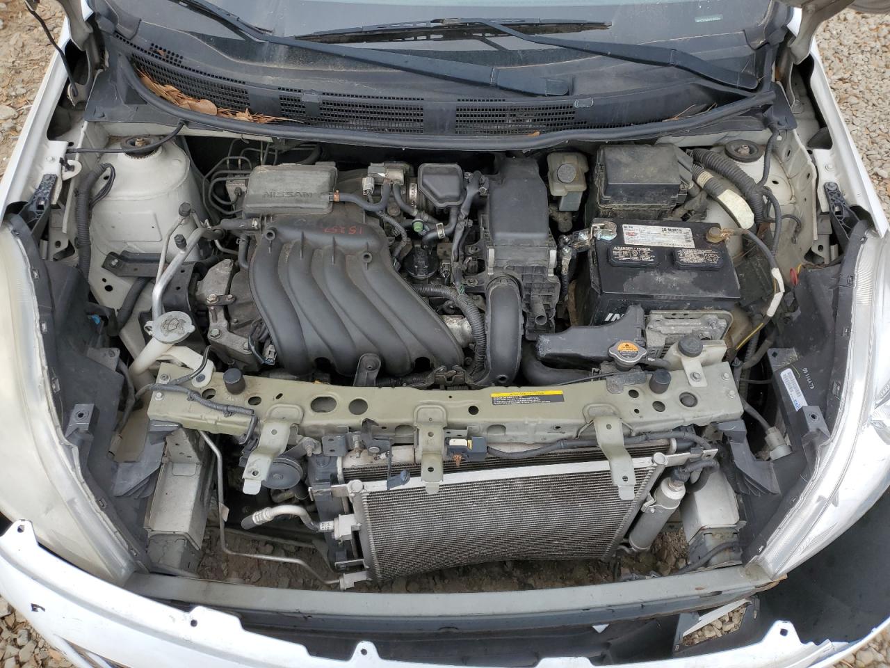2012 Nissan Versa - Image 11