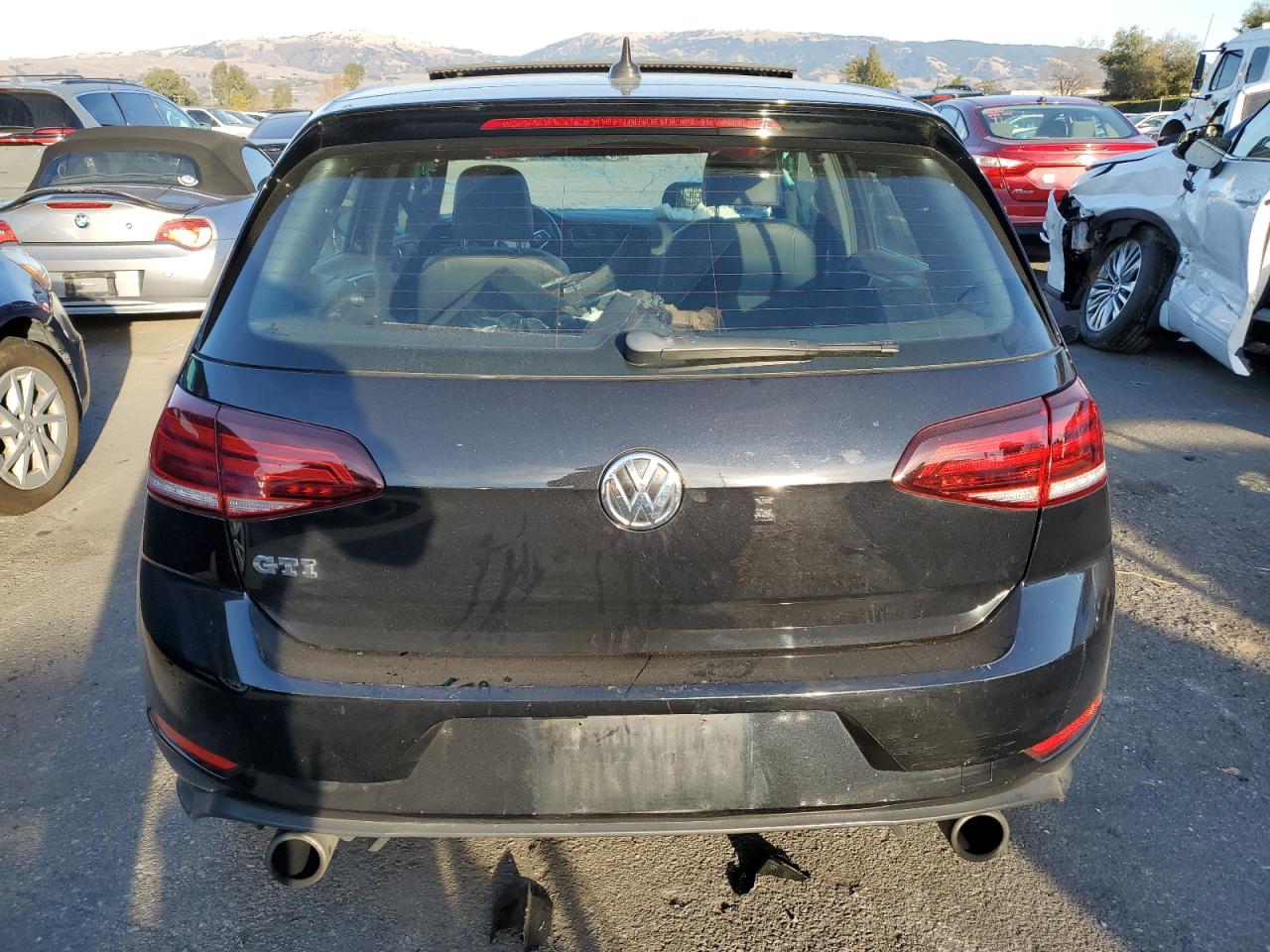 VIN 3VW447AU9JM250784 2018 VOLKSWAGEN GTI no.6