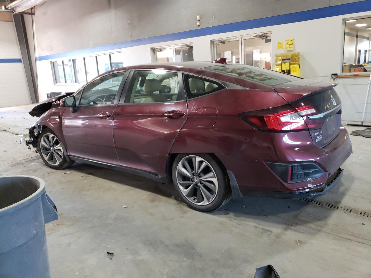 VIN JHMZC5F32JC016650 2018 HONDA CLARITY no.2