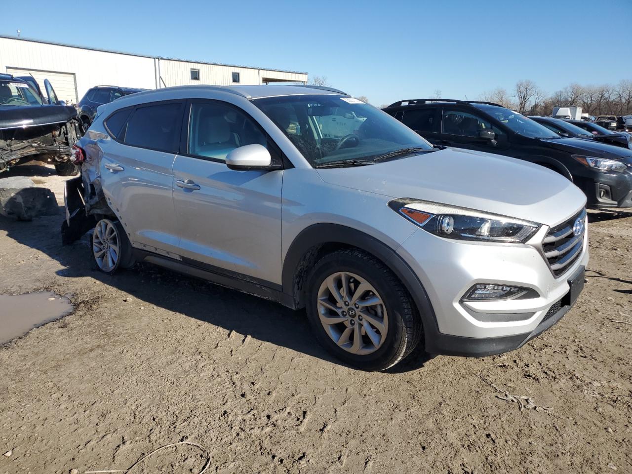 VIN KM8J3CA40GU101388 2016 HYUNDAI TUCSON no.4