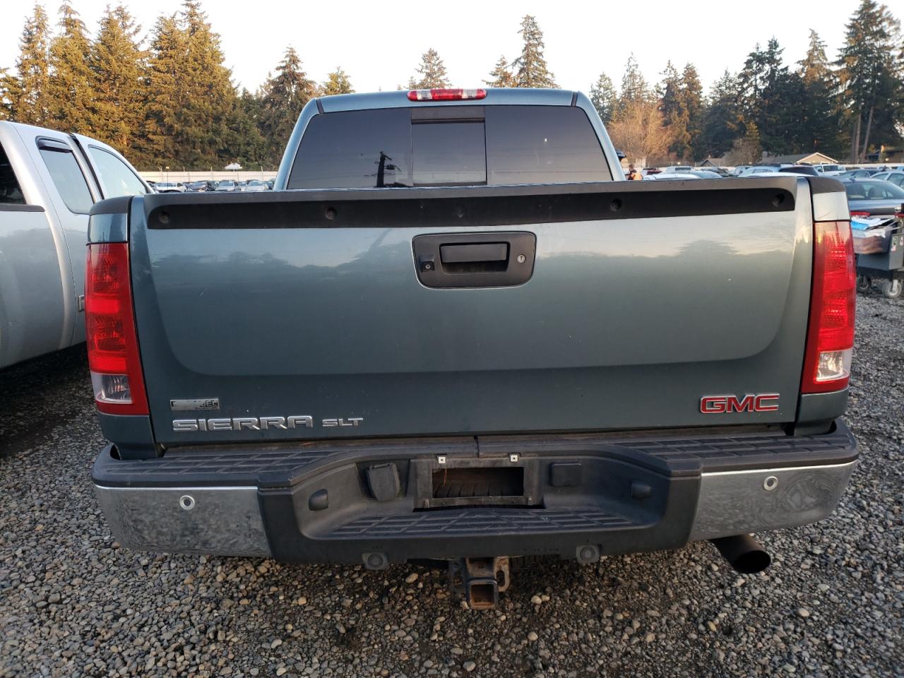 2010 GMC Sierra - Image 6