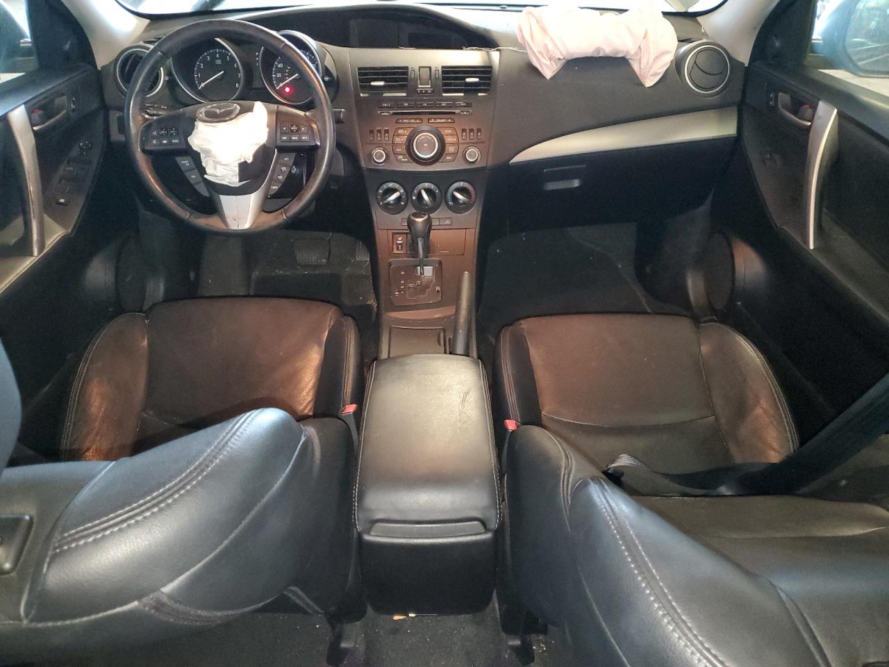 2012 Mazda 3 - Image 8