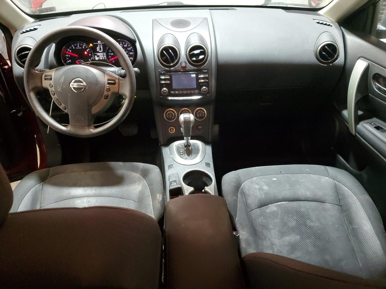2015 Nissan Rogue - Image 8