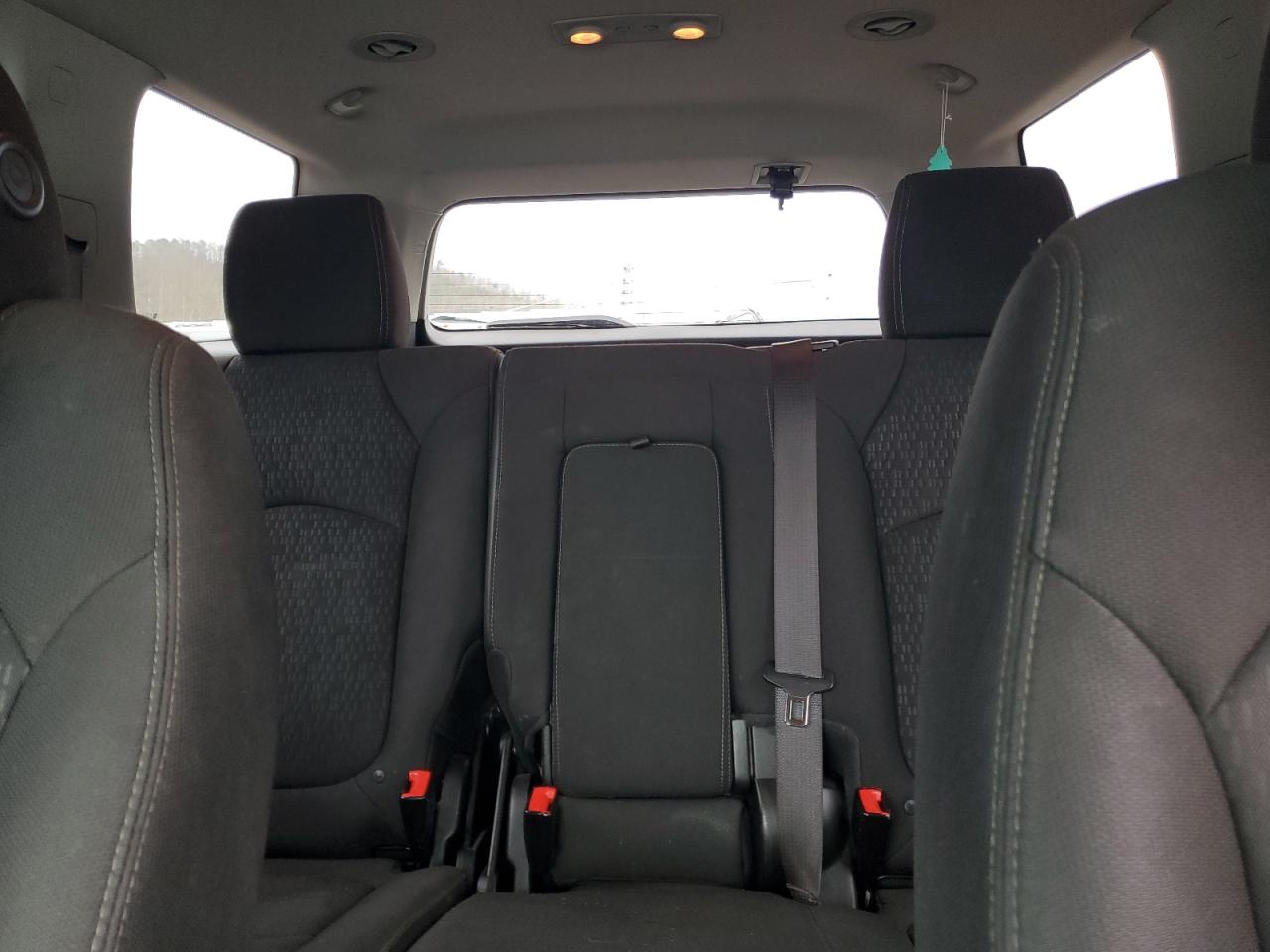 2015 GMC Acadia - Image 10