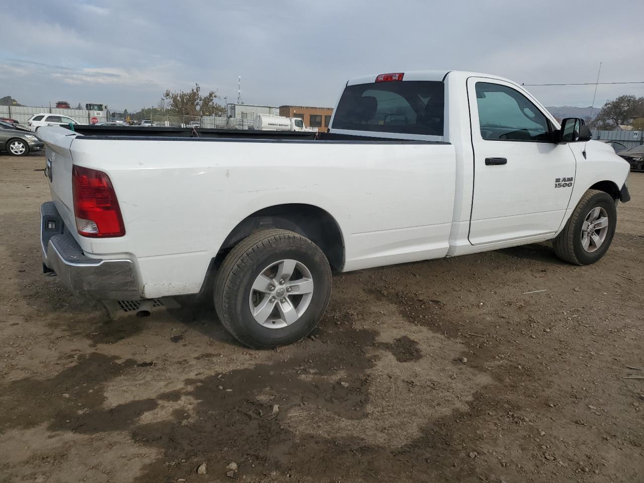 2017 RAM 1500 - Image 3