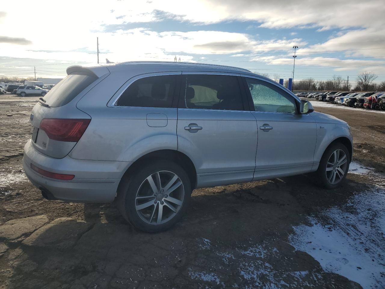 VIN WA1LGAFE7FD030528 2015 AUDI Q7 no.3