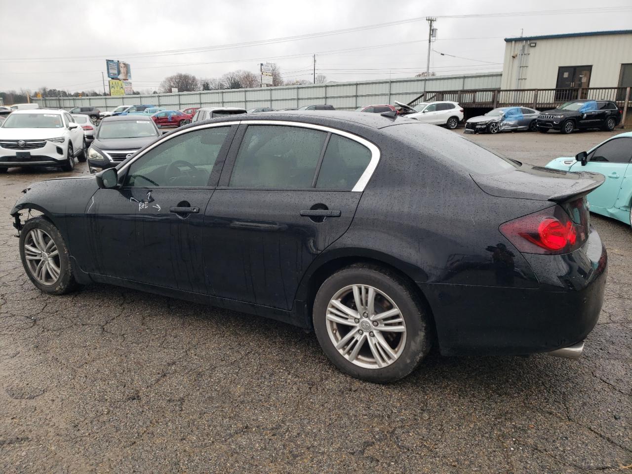 2011 Infiniti G - Image 2
