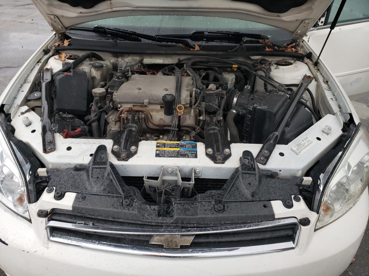 2008 Chevrolet Impala - Image 13