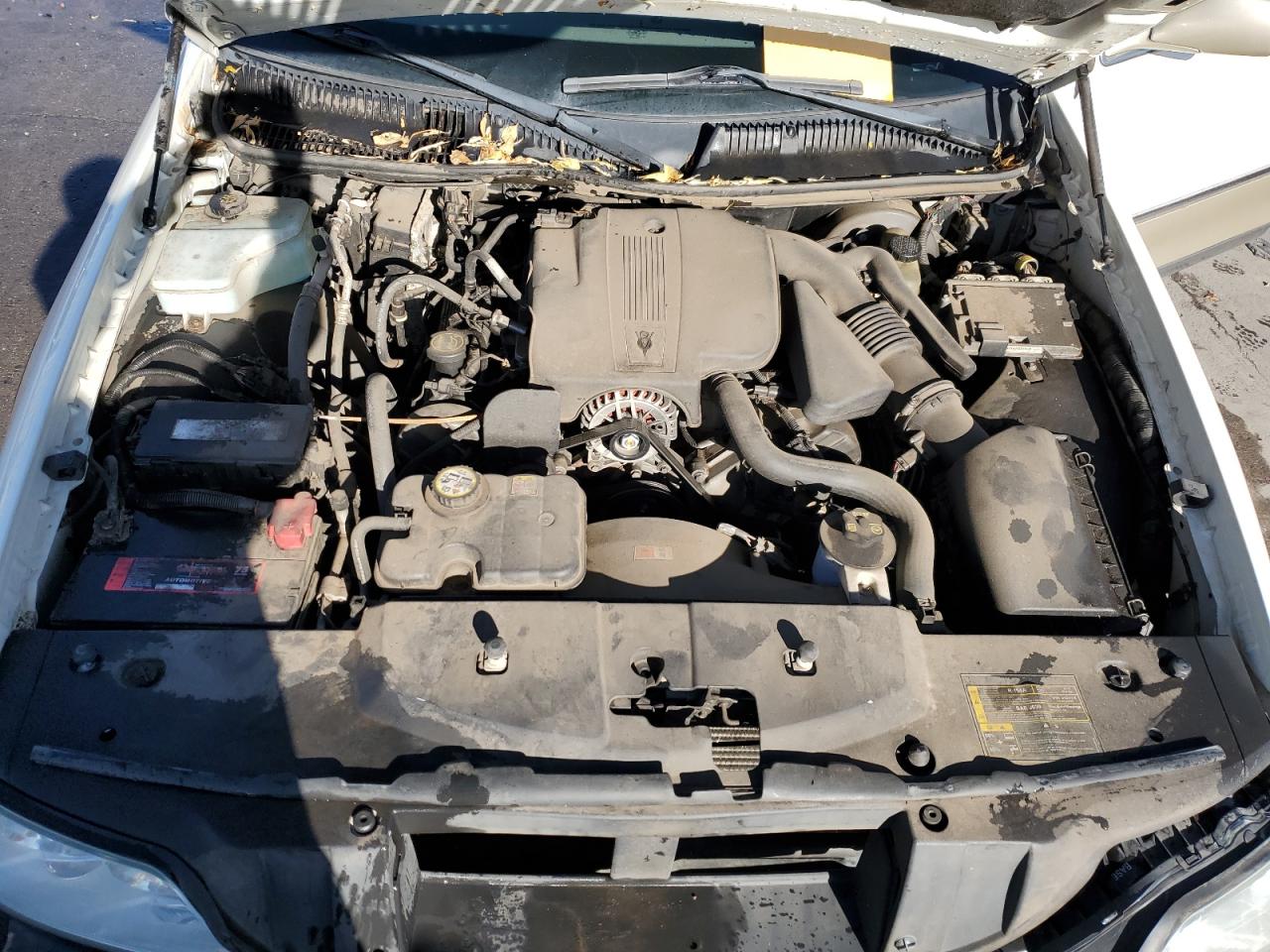 2005 Lincoln Town Car - Image 11