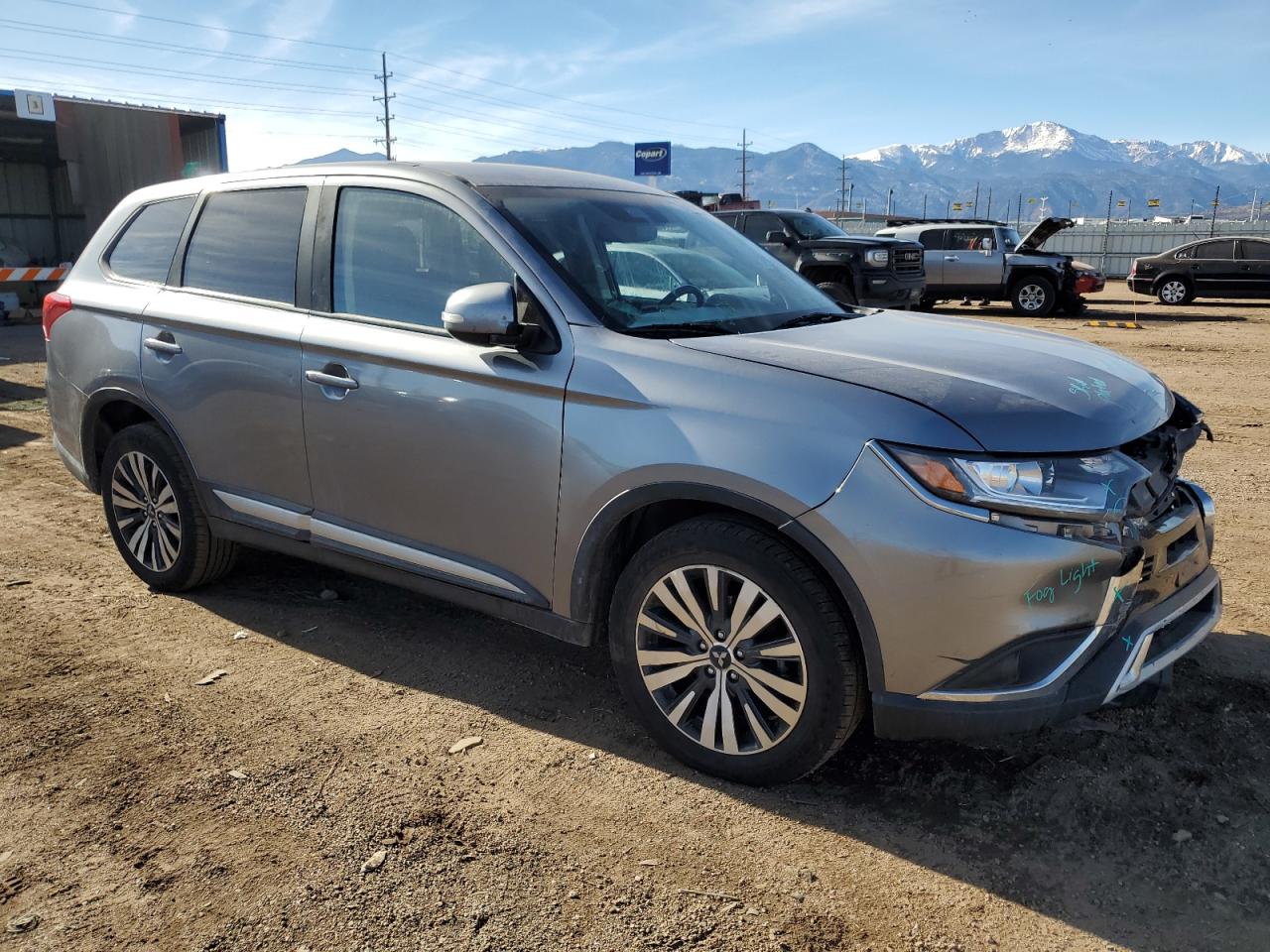 2020 Mitsubishi Outlander - Image 4