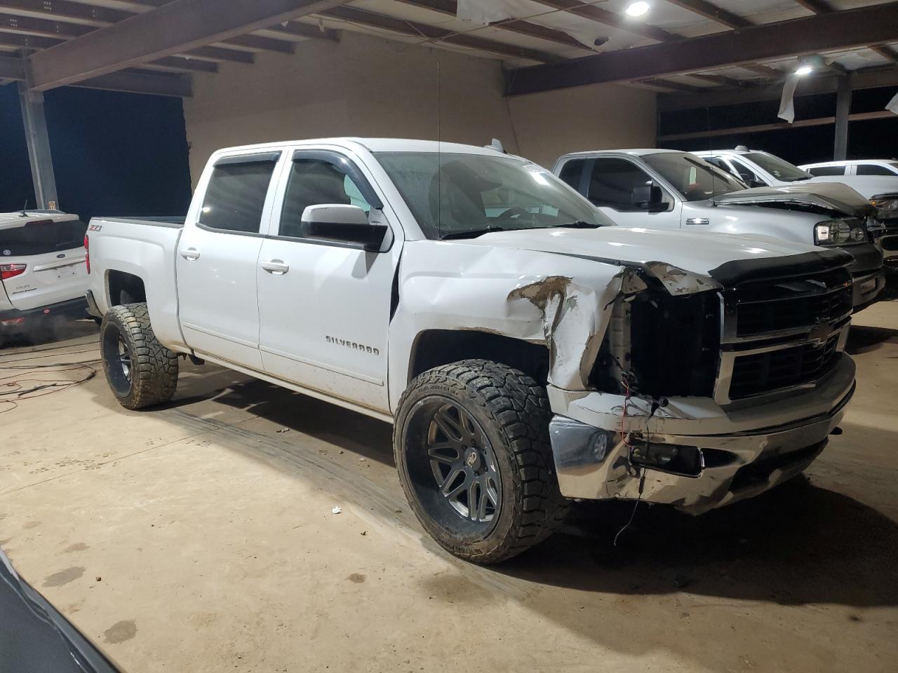 2015 Chevrolet Silverado - Image 4