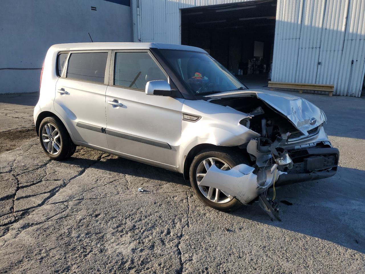 VIN KNDJT2A54D7533337 2013 KIA SOUL no.4