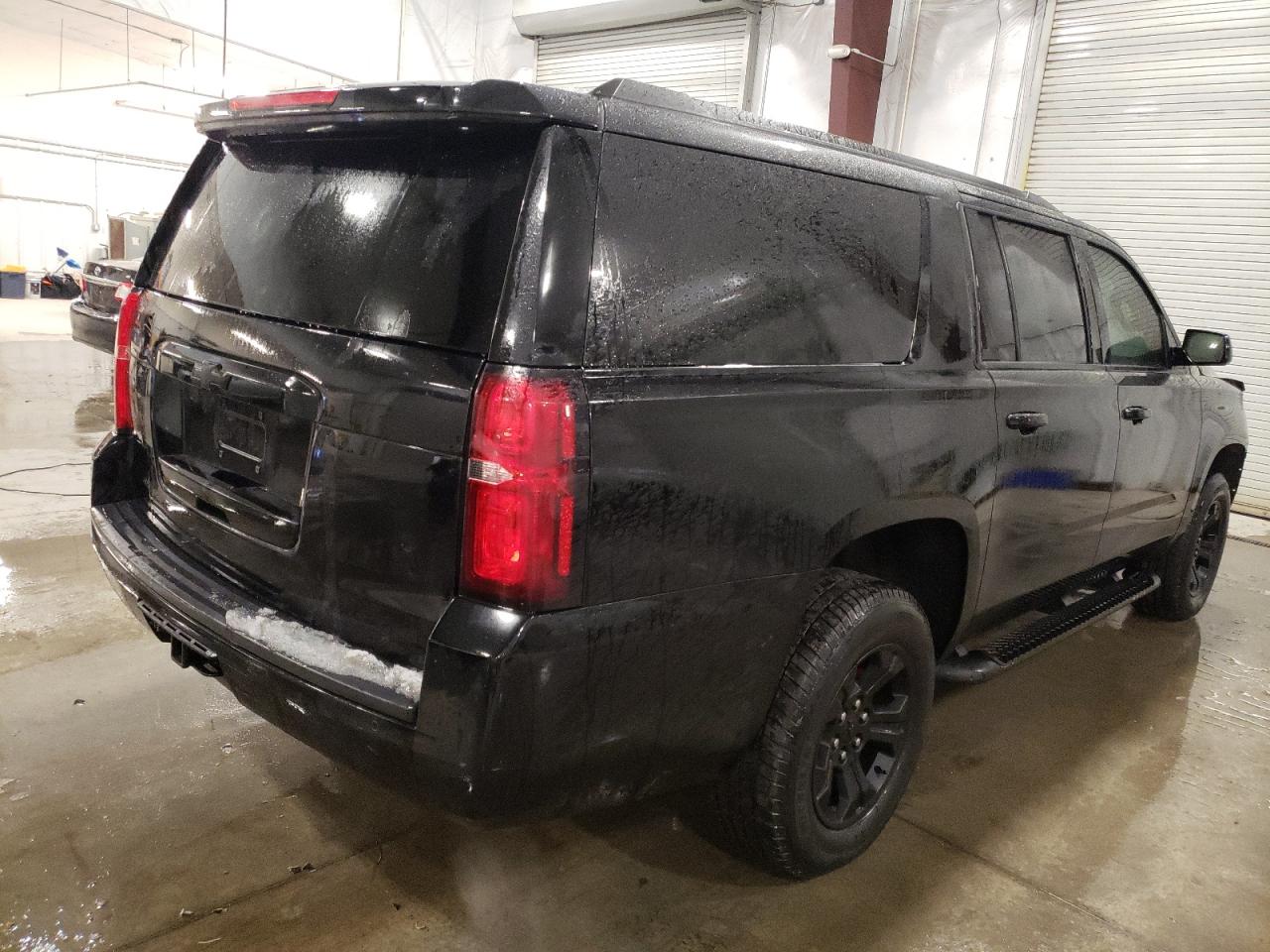 2018 Chevrolet Suburban - Image 3