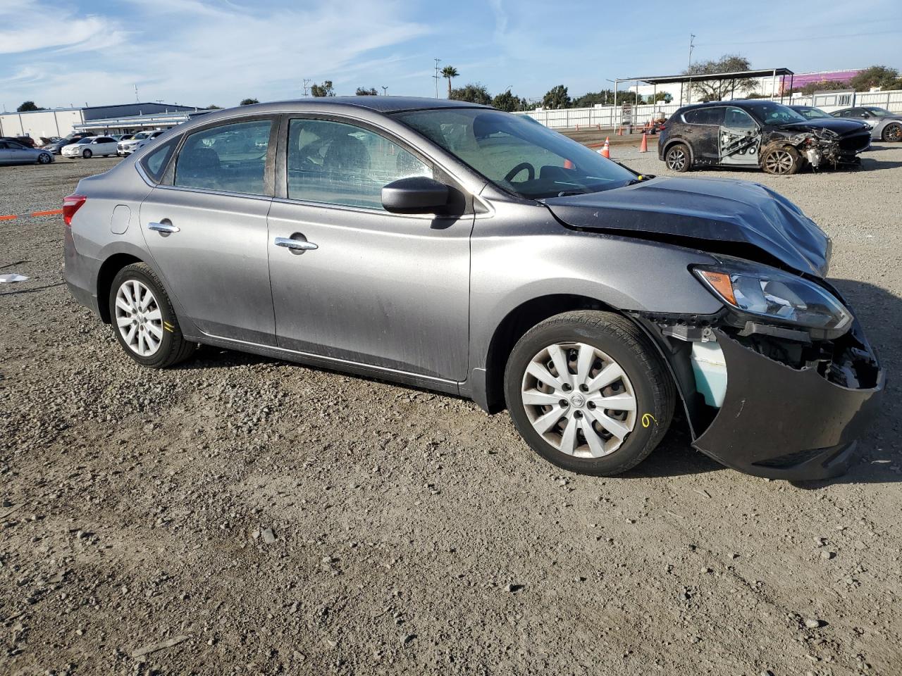 VIN 3N1AB7APXKY250361 2019 NISSAN SENTRA no.4