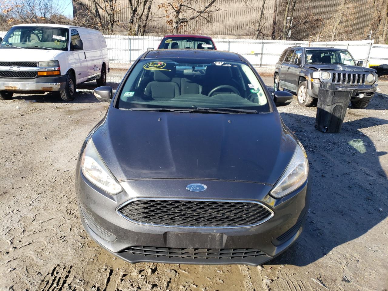 VIN 1FADP3F21GL388992 2016 FORD FOCUS no.5