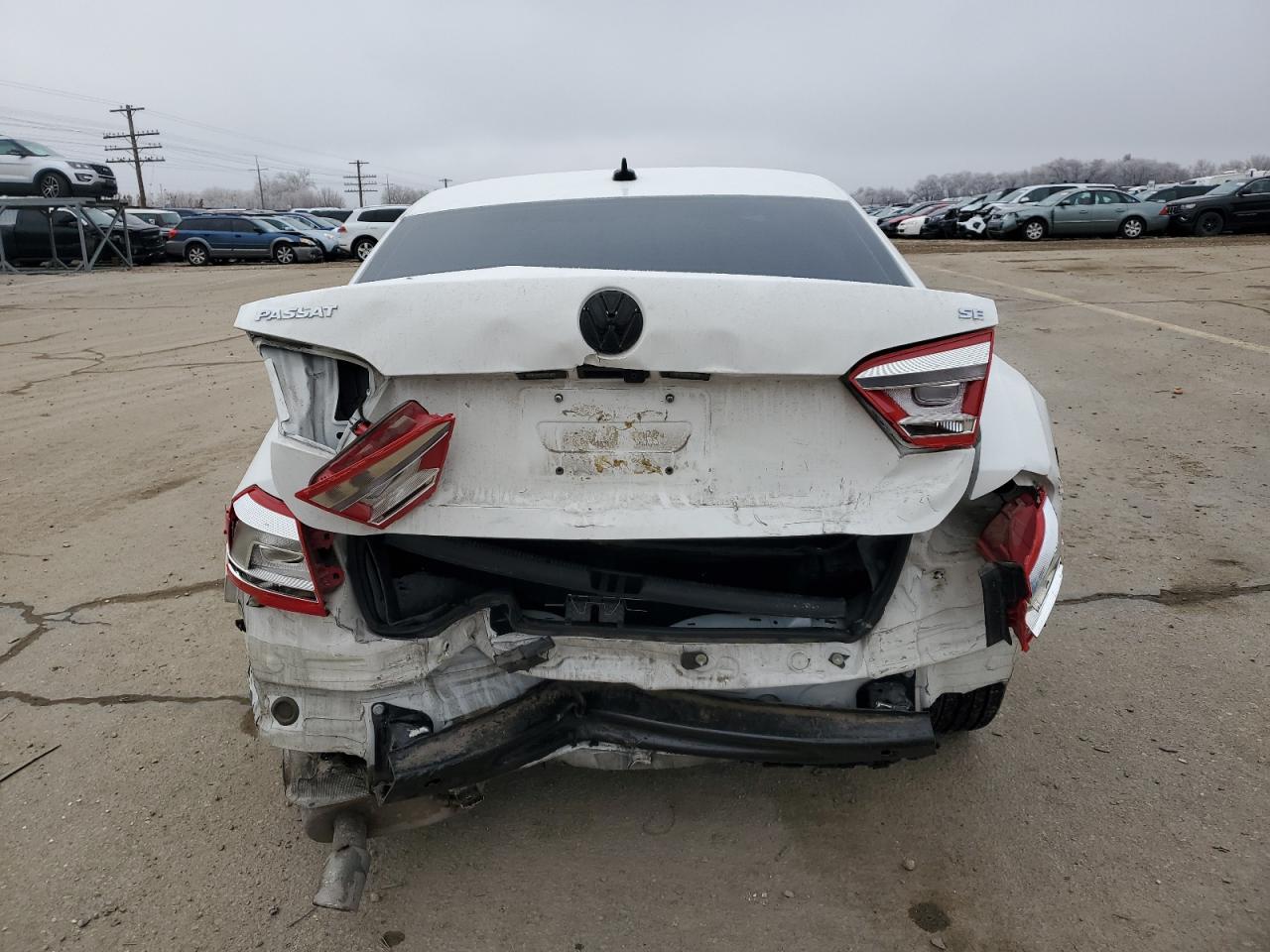 2014 Volkswagen Passat - Image 6