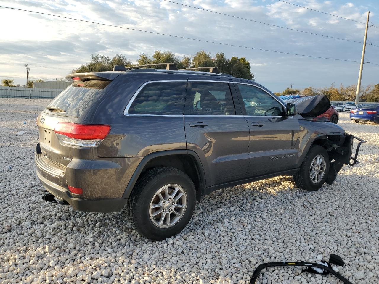 2018 Jeep Grand Cherokee - Image 3