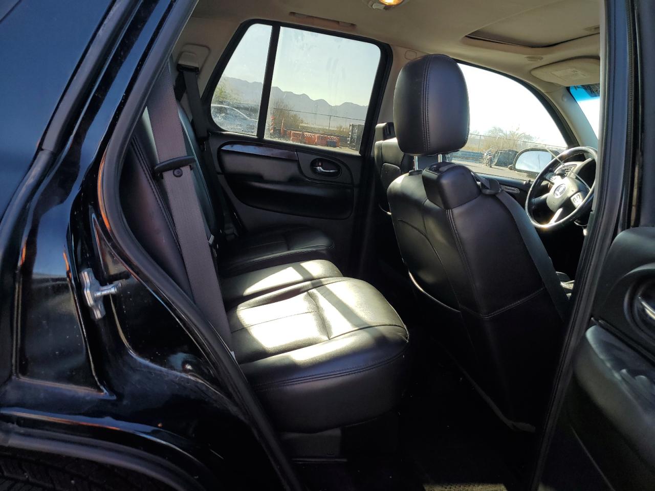 2009 Saab 9-7X - Image 11