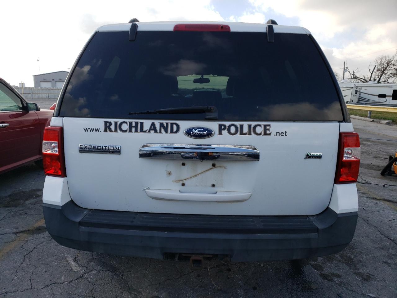 2010 Ford Expedition - Image 6