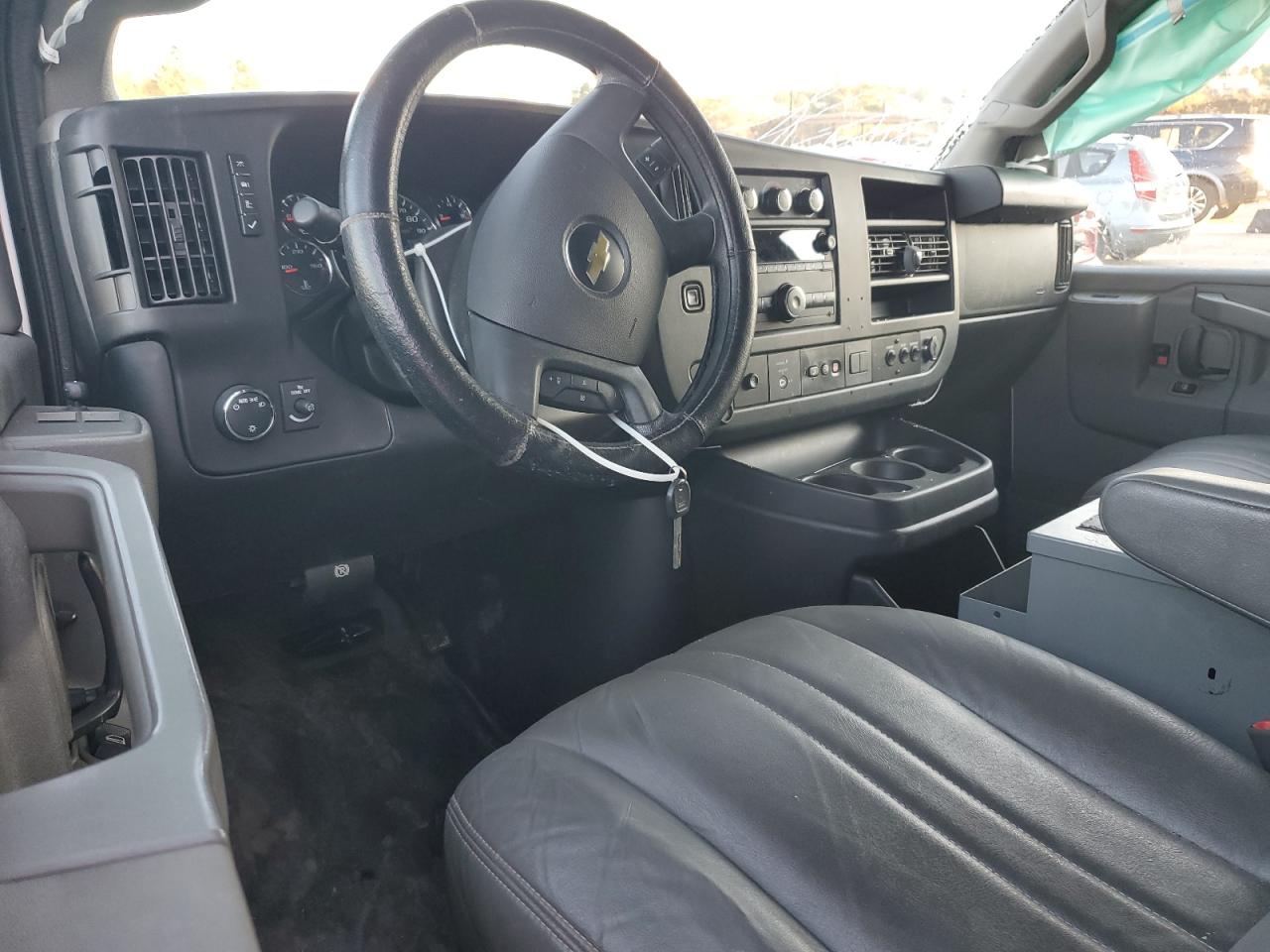 2019 Chevrolet Express G2500 VIN: 1GCWGAFP1K1220583 Lot: 82789274