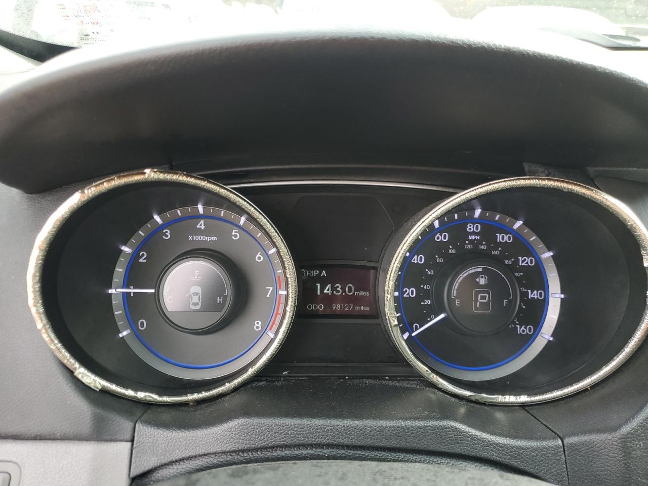 2012 Hyundai Sonata - Image 9
