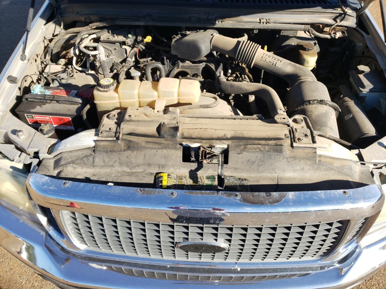 2003 Ford Excursion - Image 12