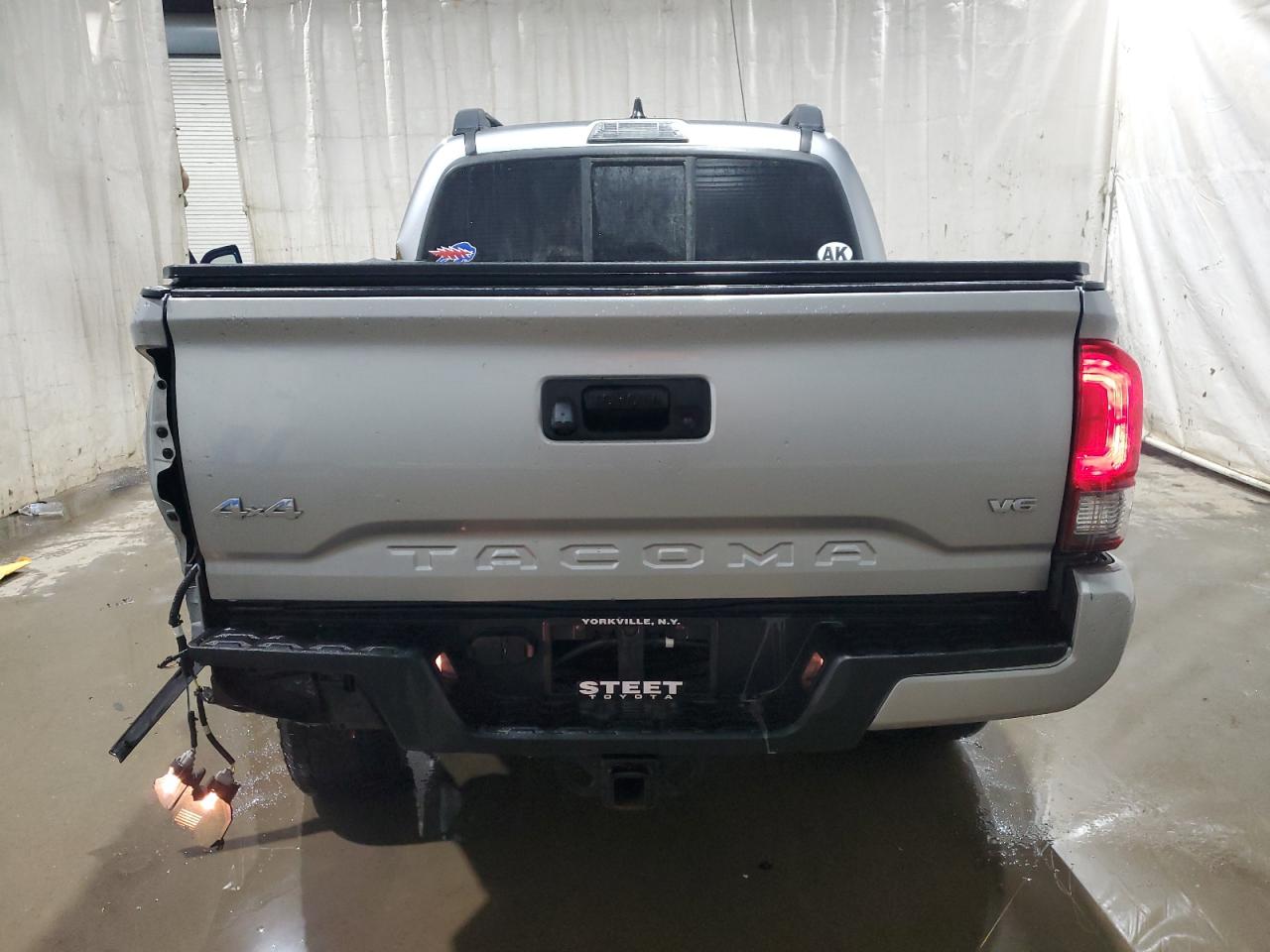 2022 Toyota Tacoma - Image 6