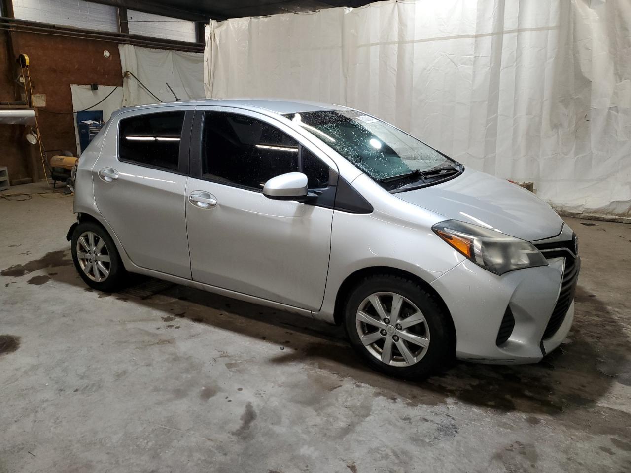 2017 Toyota Yaris - Image 4