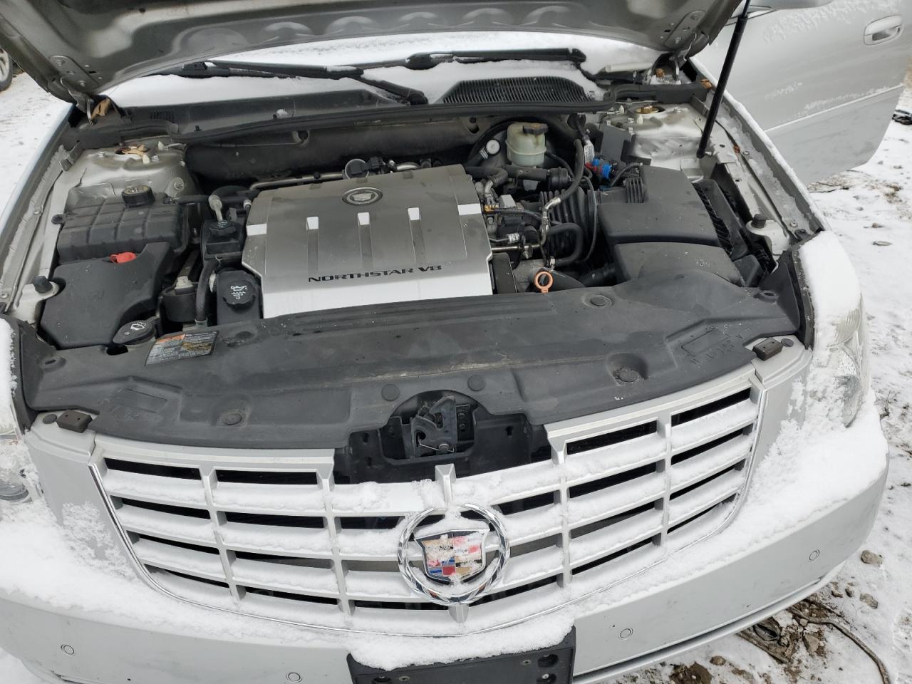 2011 Cadillac DTS - Image 11