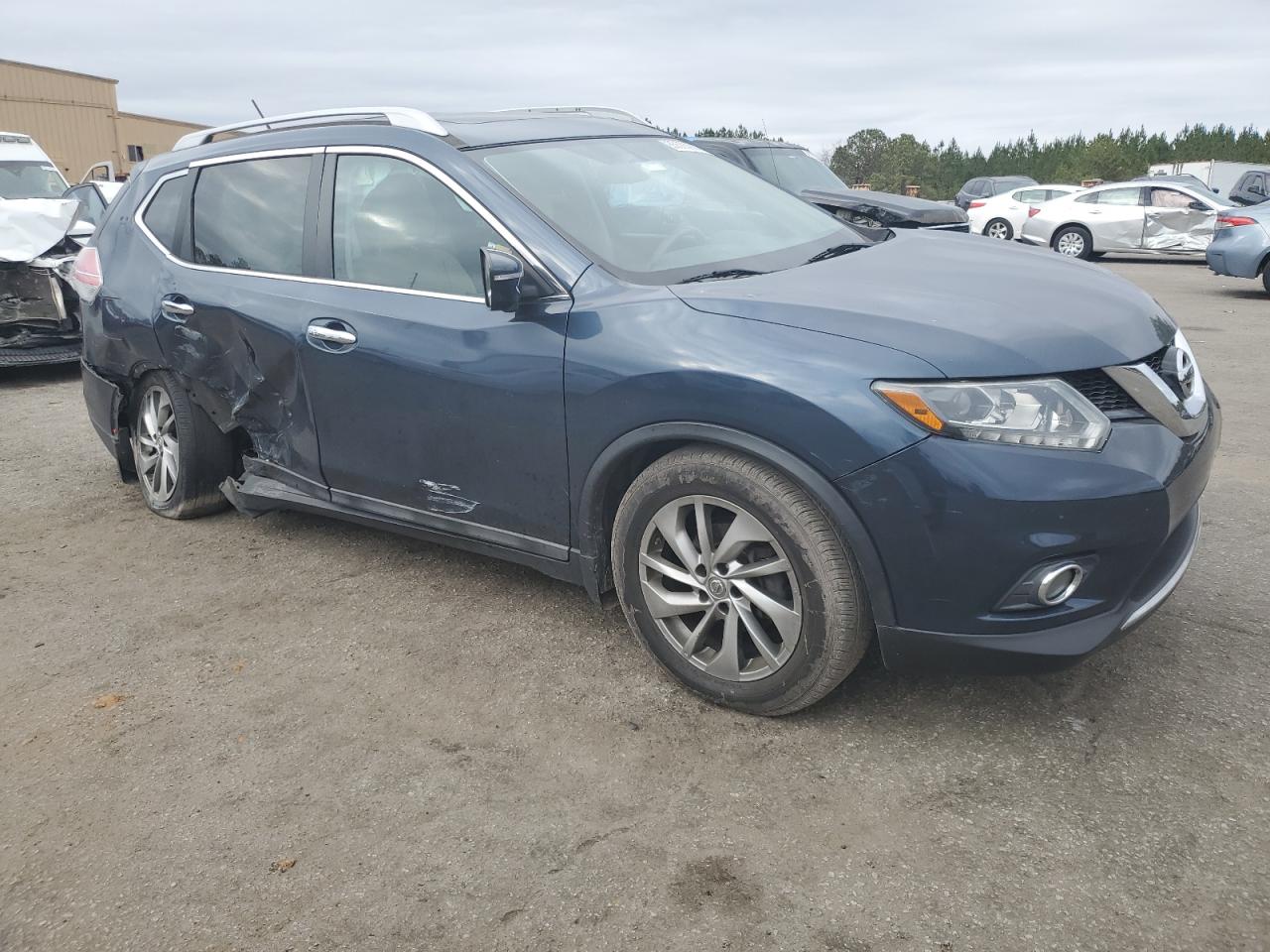 VIN 5N1AT2MV4FC767480 2015 NISSAN ROGUE no.4