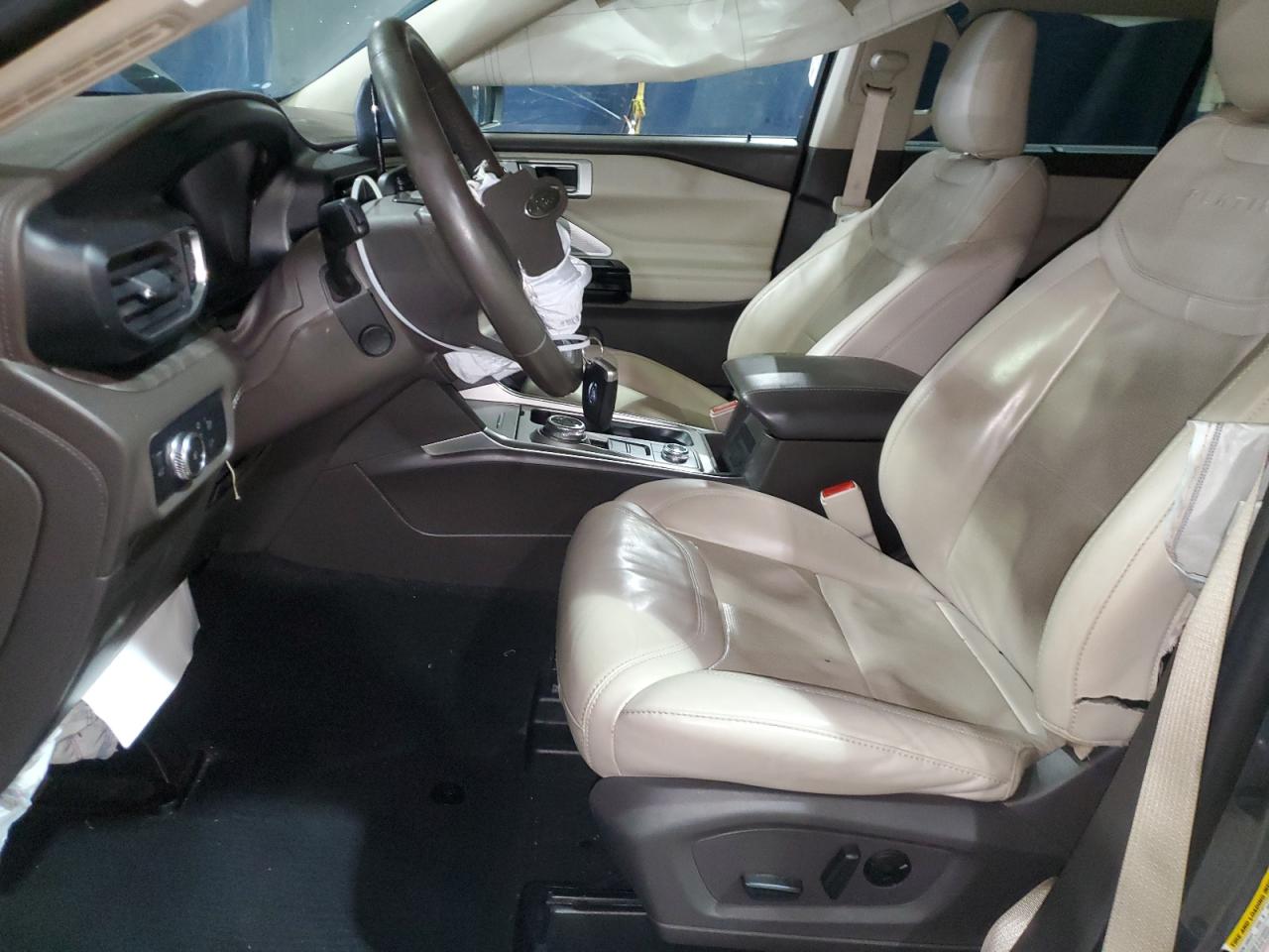 2022 Ford Explorer - Image 7