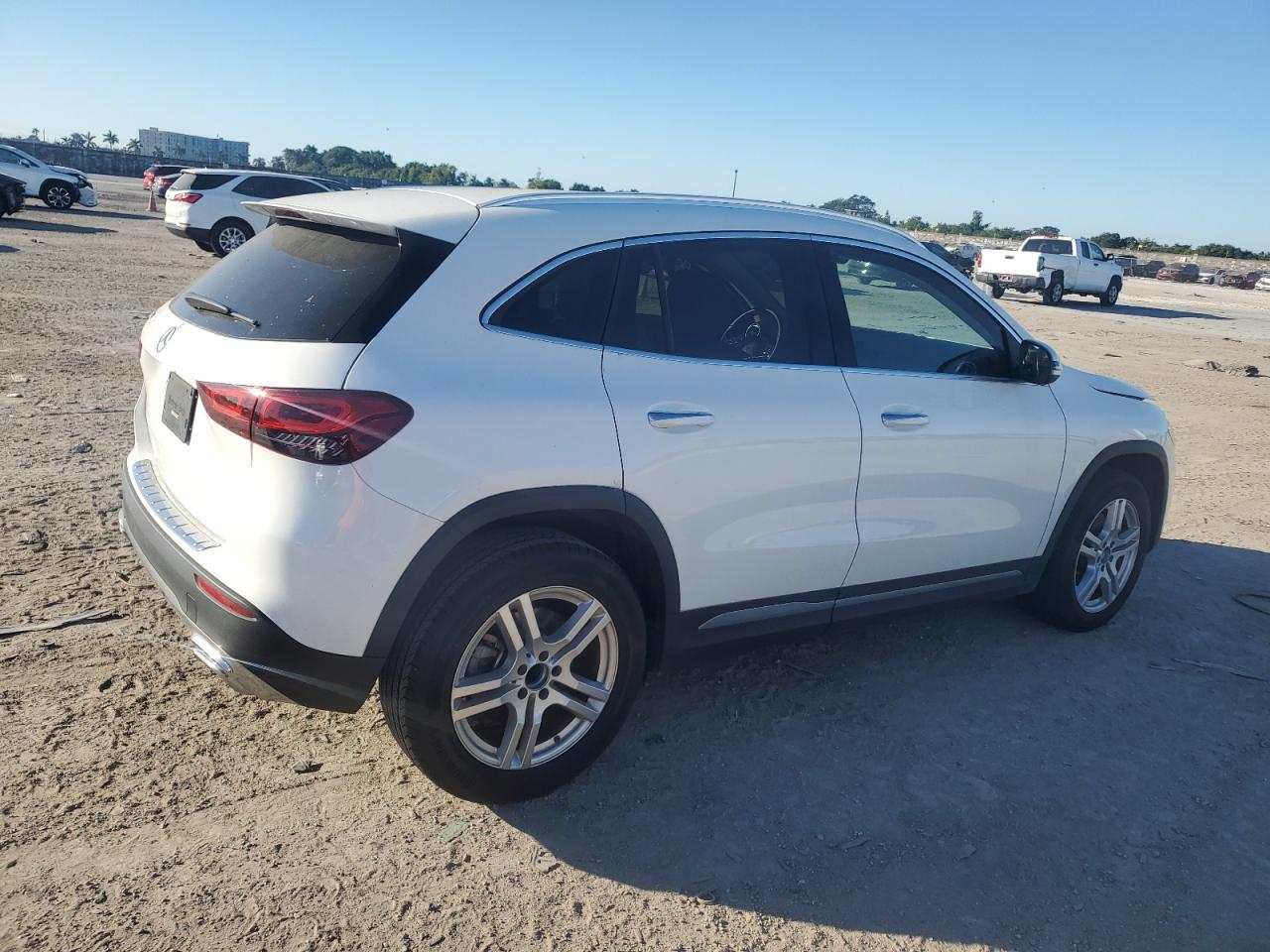 2023 Mercedes-Benz GLA-klasse - Image 3