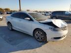 2015 Chrysler 200 Limited zu verkaufen in Grand Prairie, TX - Front End