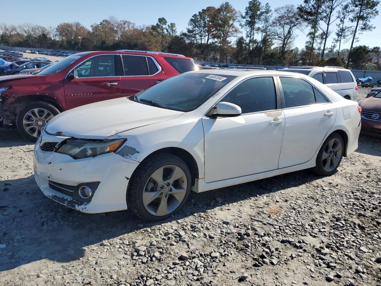 VIN 4T1BF1FK0EU427552 2014 TOYOTA CAMRY no.1