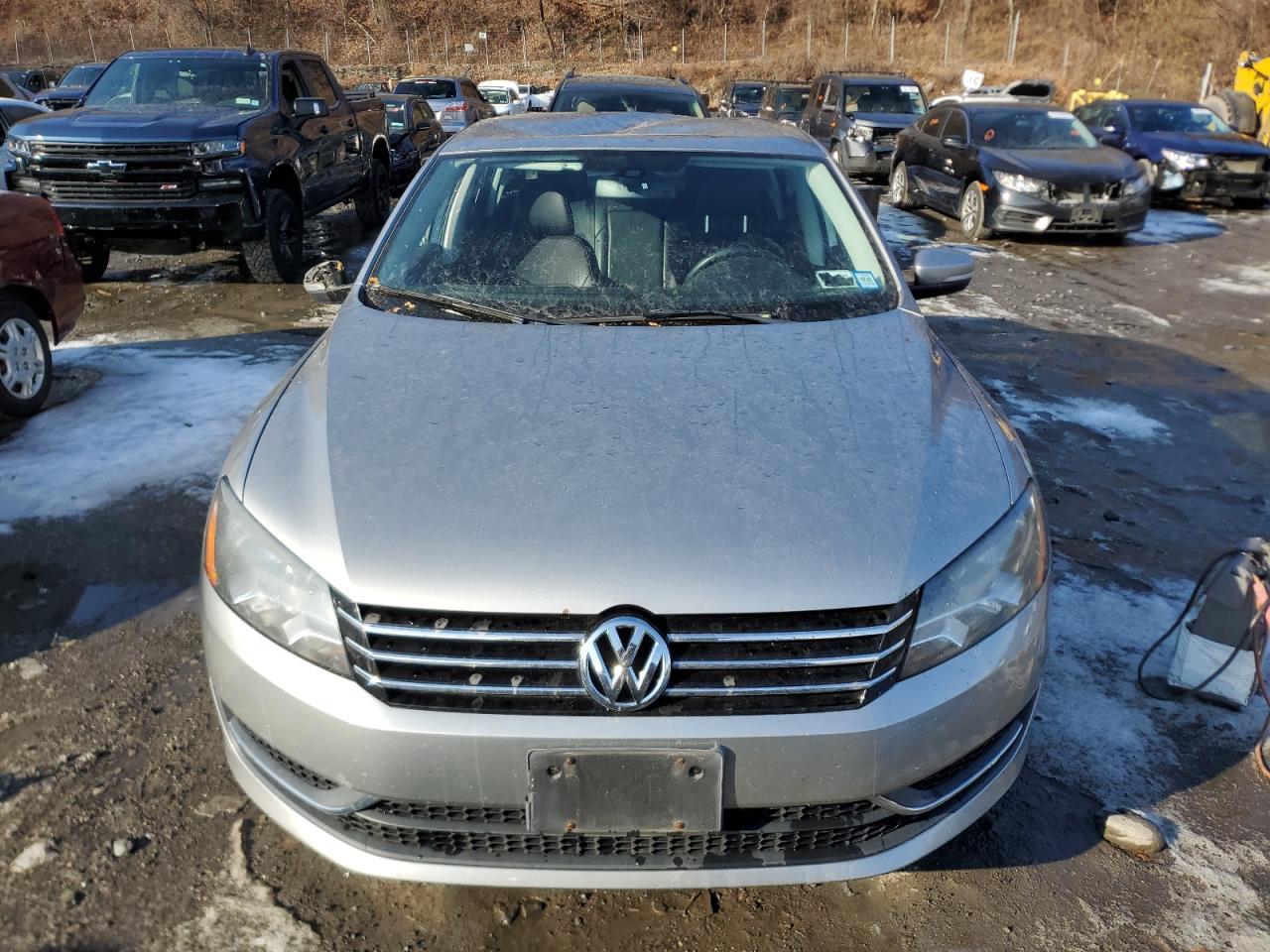 2014 Volkswagen Passat - Image 5
