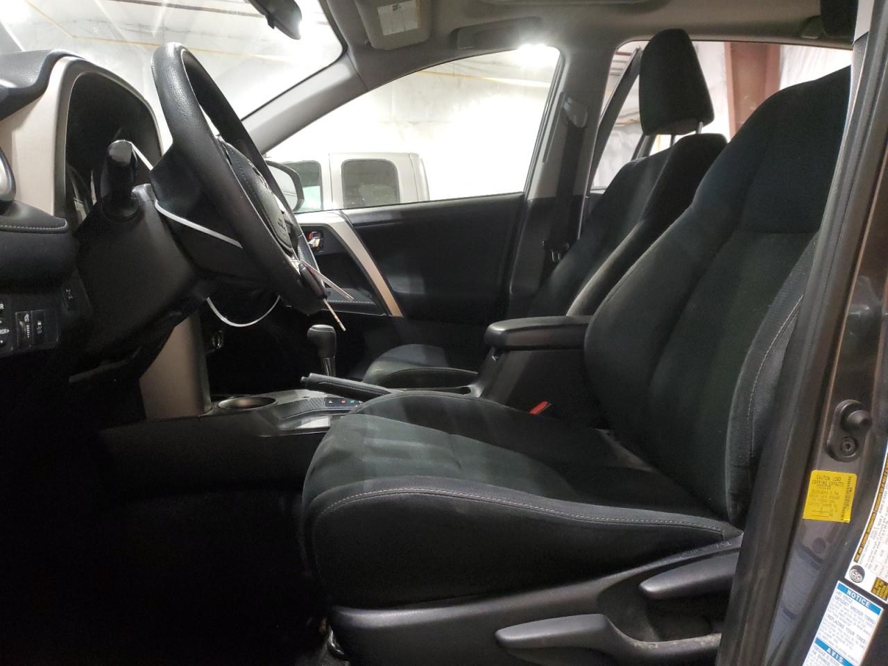 2015 Toyota RAV 4 - Image 7