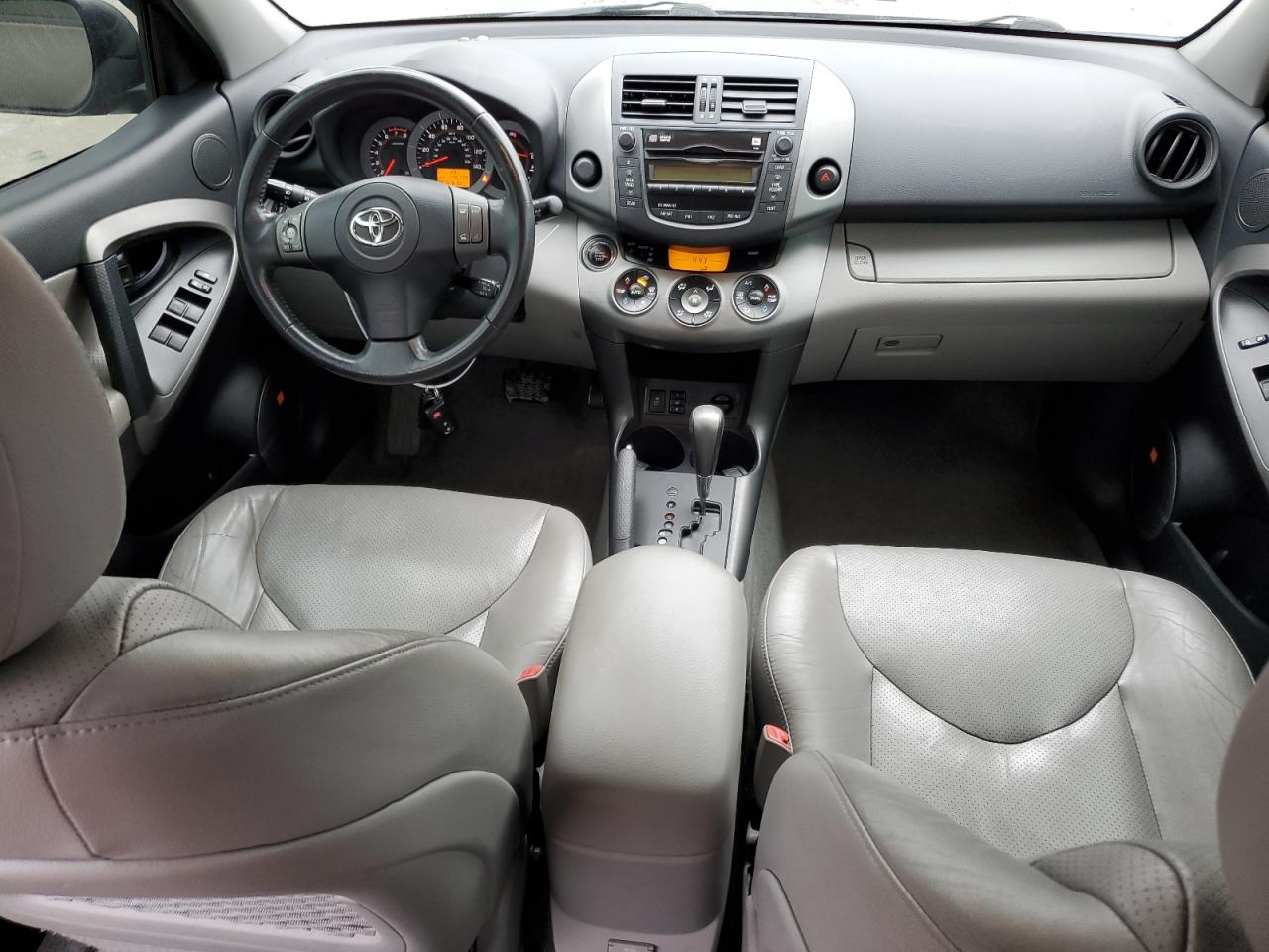 2011 Toyota RAV 4 - Image 8