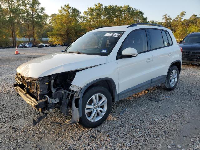  VOLKSWAGEN TIGUAN 2016 Белый